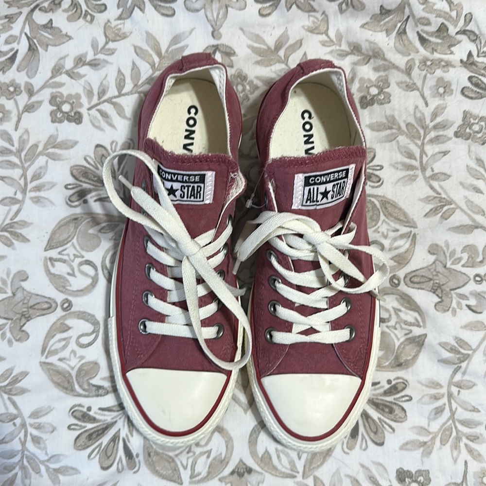 Converse Chuck Taylor Suede